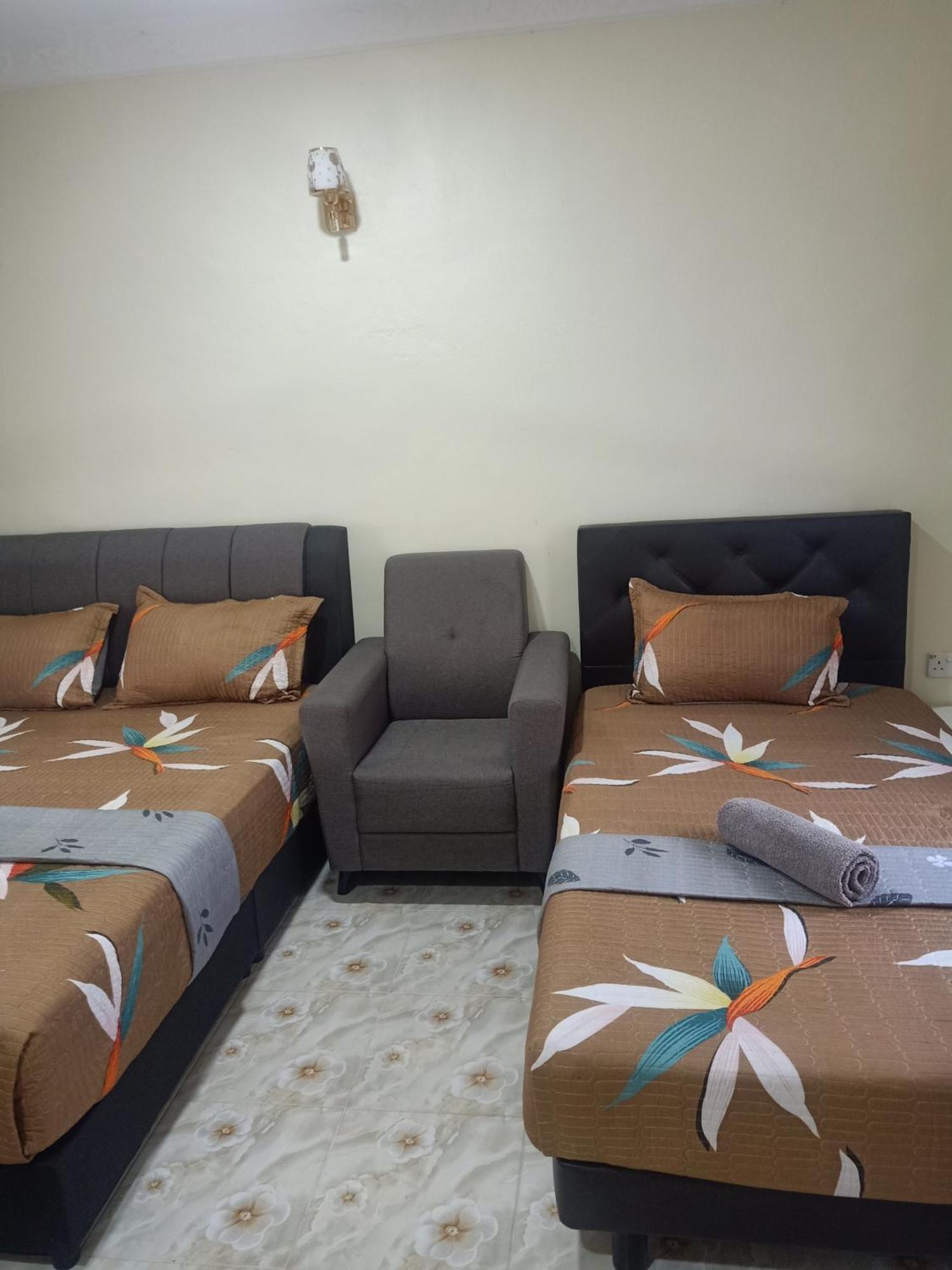 Heal Inn Roomstay- Islamic Guest Kangar Exteriör bild