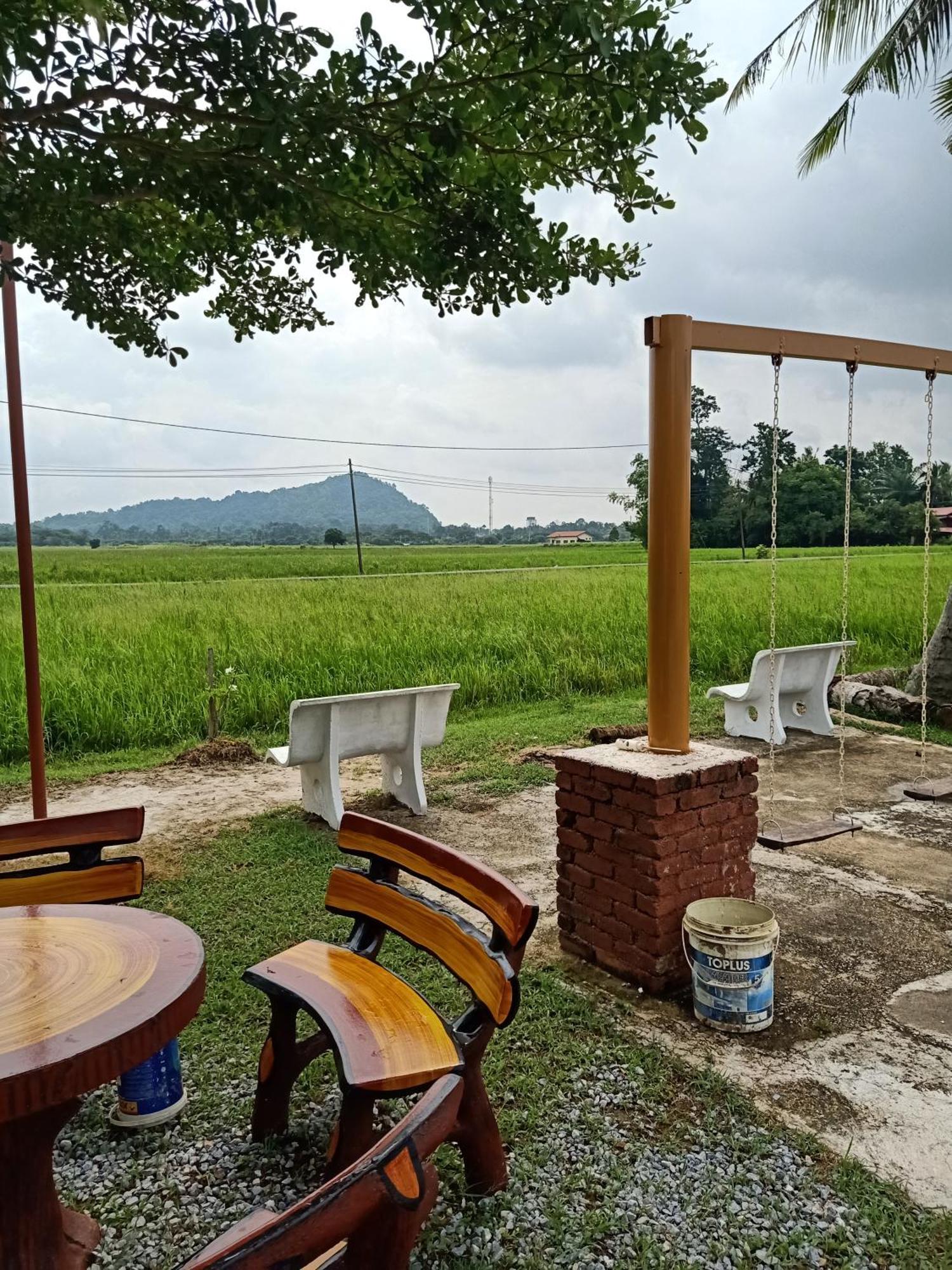 Heal Inn Roomstay- Islamic Guest Kangar Exteriör bild
