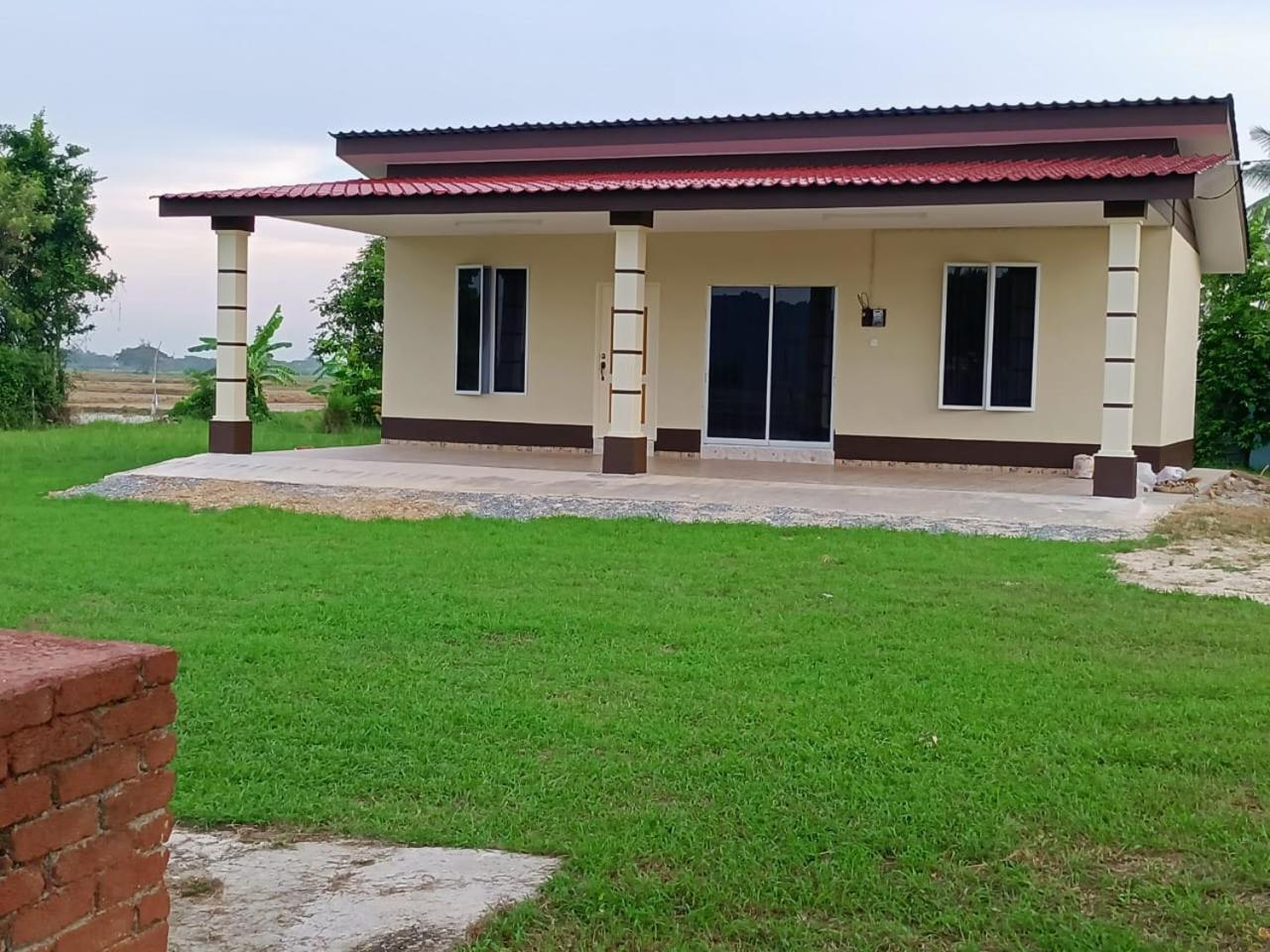 Heal Inn Roomstay- Islamic Guest Kangar Exteriör bild